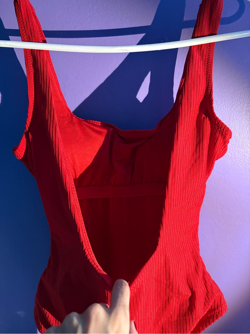 Red Back-Less One Piece SwimSuit - Picture 6 of 9